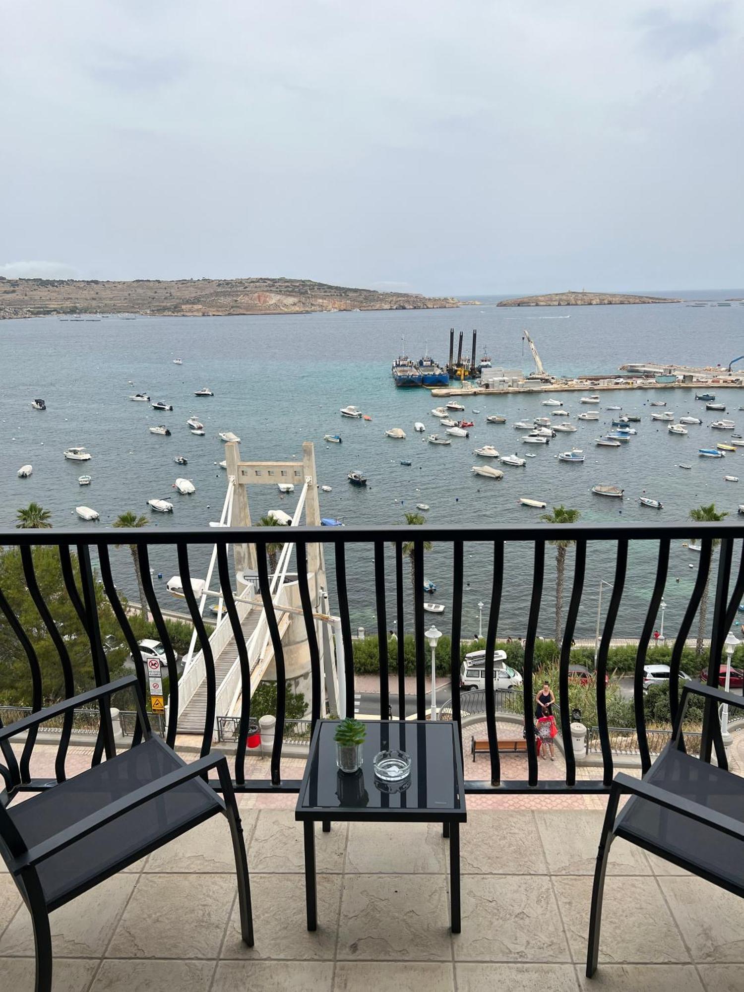 Sea View Penthouse Daire St. Paul's Bay Dış mekan fotoğraf